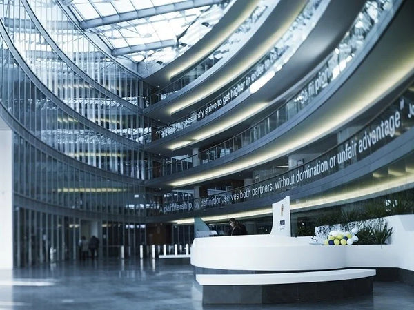 المقر الرئيسي لشركة كومبيس في مدينة بتروم